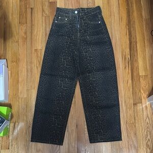 Leopard Print High-Waisted Jeans